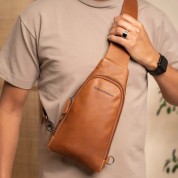 Τσαντάκι Στήθους Δέρμα The Chesterfield Brand Bowey C58.070331 Ταμπά