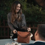 Τσάντα Γυναικεία ώμου Δέρμα The Chesterfield Brand Jen C48.089331 Ταμπά