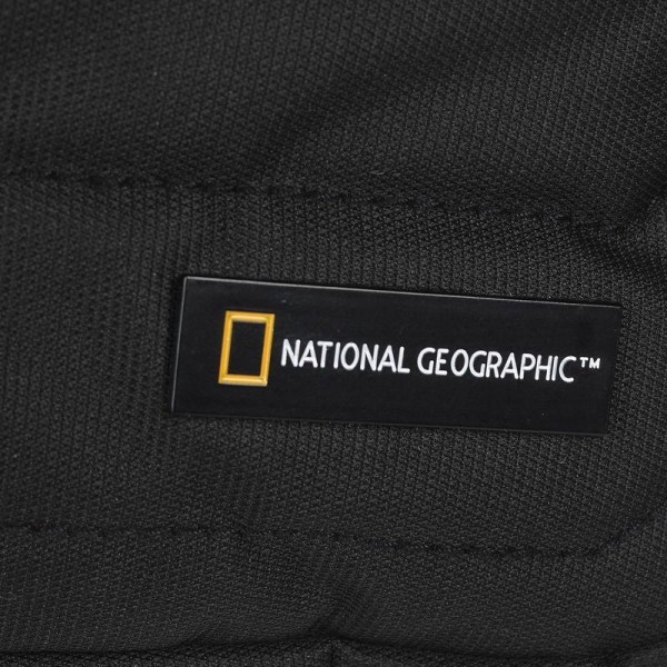 Νεσεσέρ ταξιδίου National Geographic Pro N00706-06 Μαύρο