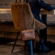 Τσάντα Γυναικεία Χειρός/ώμου Δέρμα The Chesterfield Brand Samui C48.122200 Μαύρο ΓΥΝΑΙΚΕΙΑ